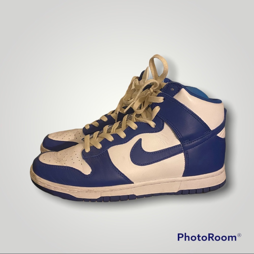 Nike dunks Kentucky 2021. Used. Creased. Cream laces on and no box
